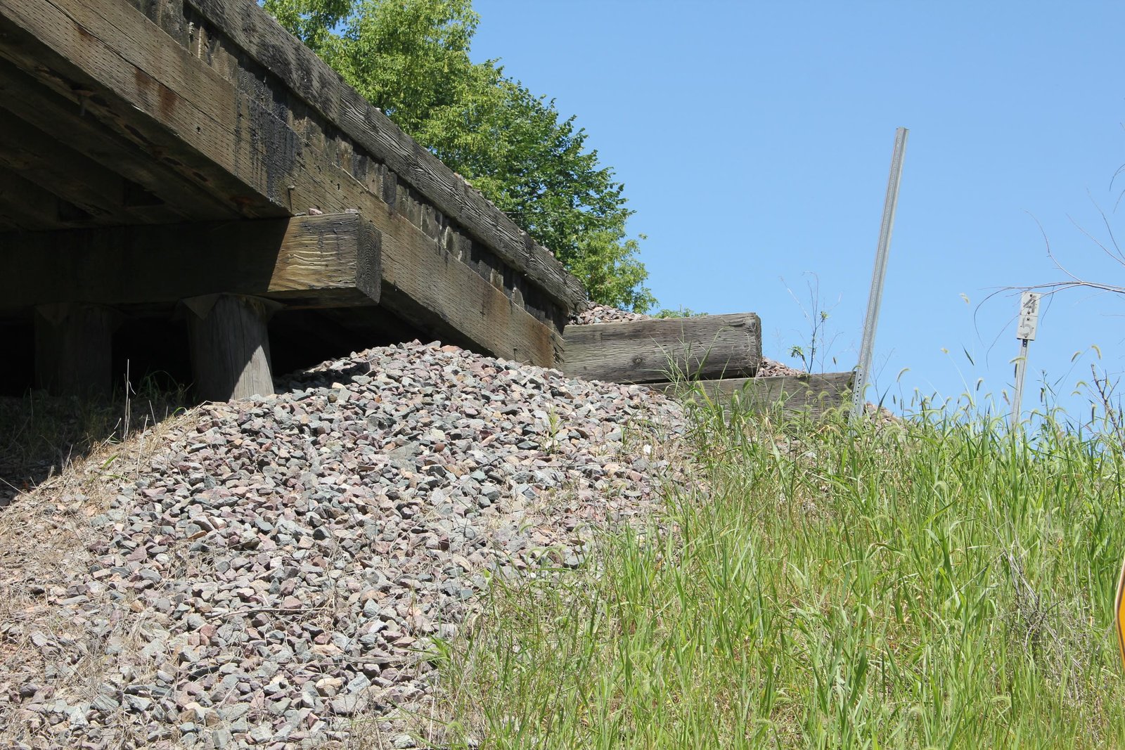North abutment